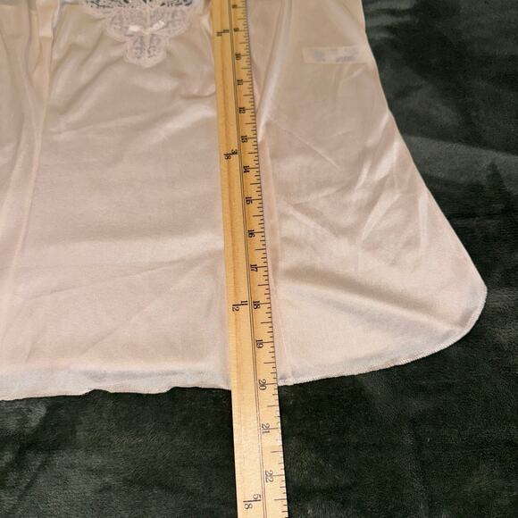 Vintage 1960s Olga Pale Blush Lace Satin Cami Deadstock NWT Women's 34 / Small - Picture 8 of 9